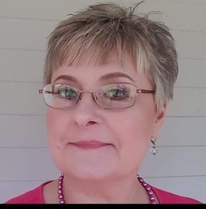 Meet your Posher, Cindy